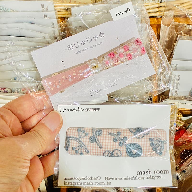 クーリエ『春の色入荷しています！』