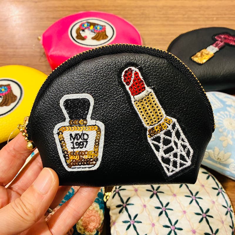 クーリエ『新作ポーチ』